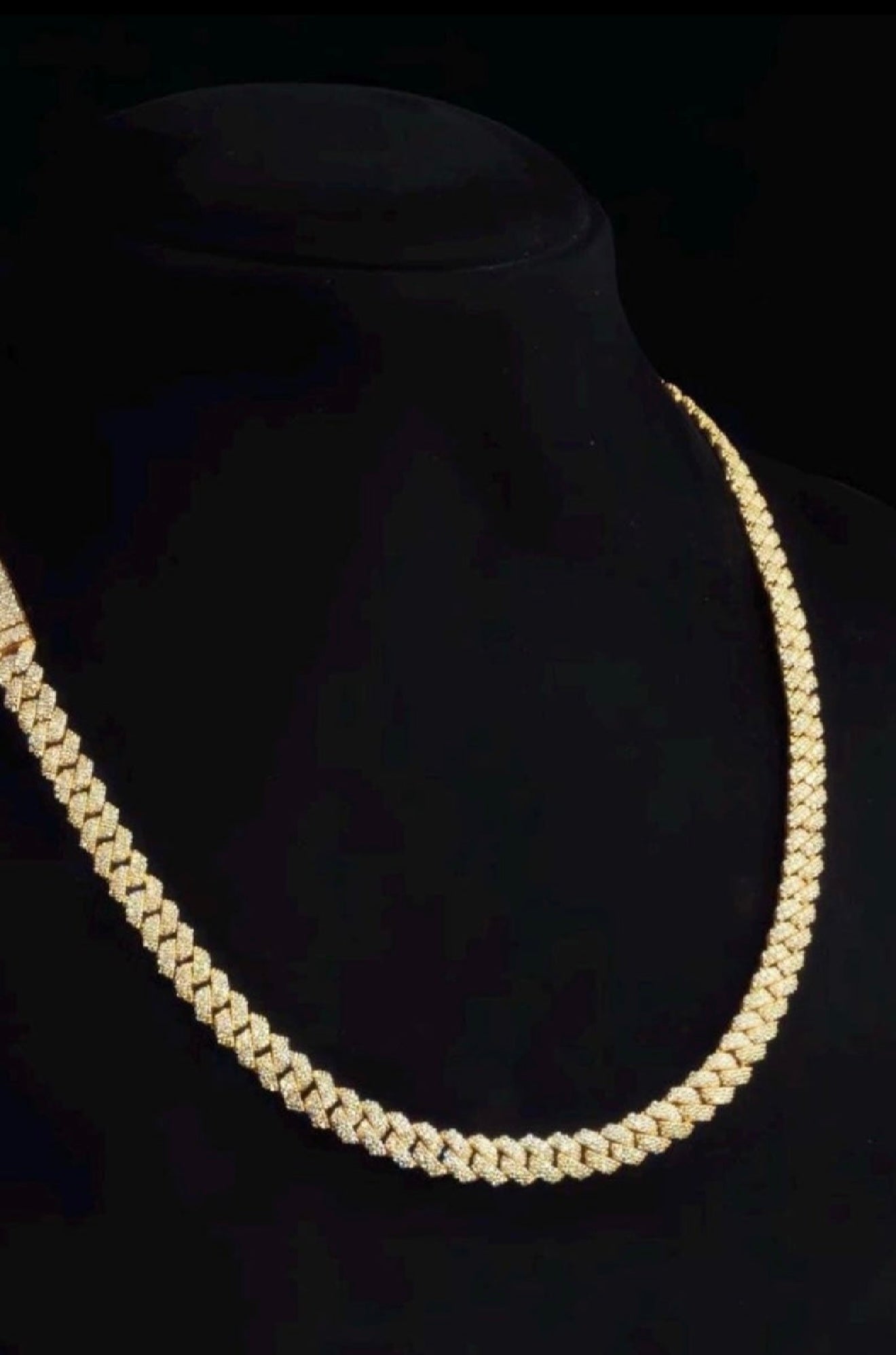 10 mm Moissanite Chain